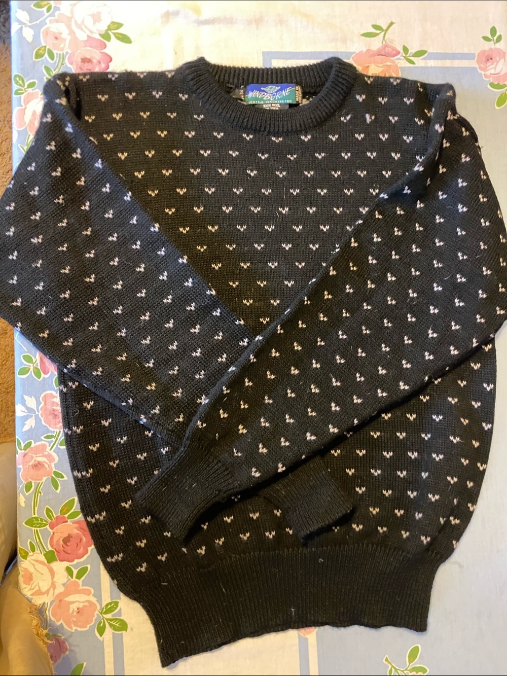Vintage Black Crewneck Sweater with Pink Heart Motif